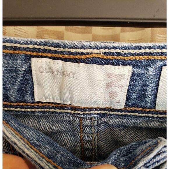 Old Navy Girls Jean Shorts Girlfriend Shorty Denim Shorts Cuffed Size 7 NWOT - Picture 6 of 7